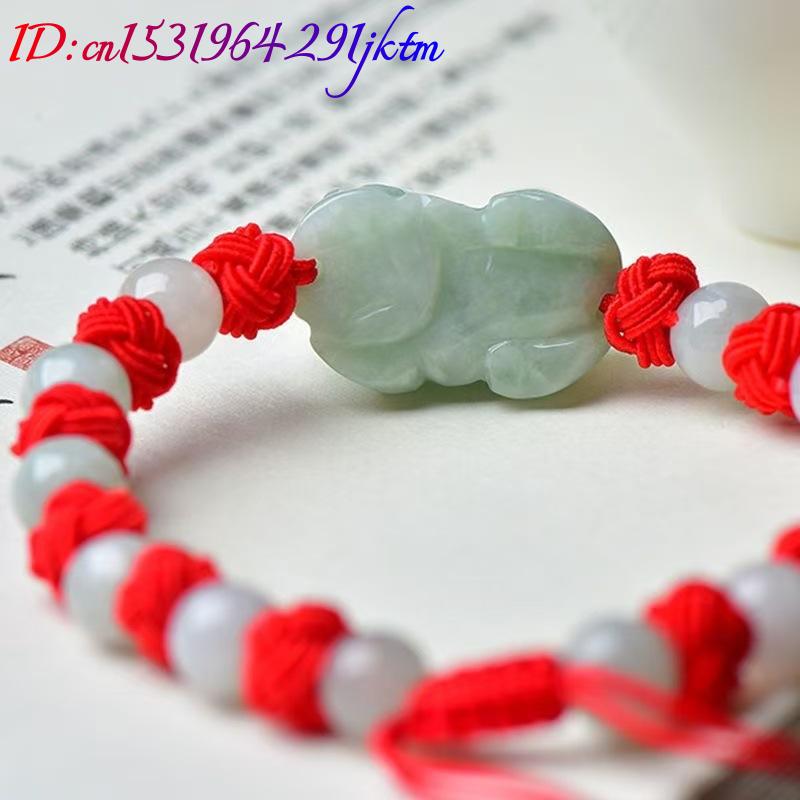 Natural Burmese Jadeite Pixiu  - Beading 评论和价格